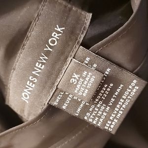 Jones New York reversible rain coat